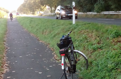 radweg-augenhoehe-tagsueber